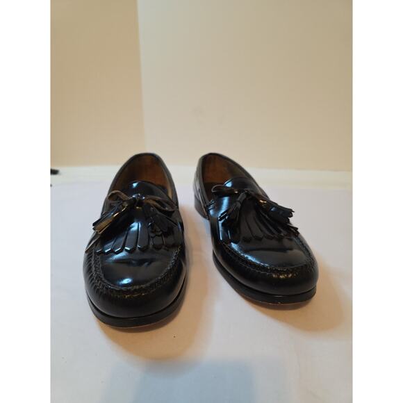 Classic COLE HAAN Hand Sewn U.S. Made Black Leather Loafers Tassels US Sz 11 D - Picture 2 of 16